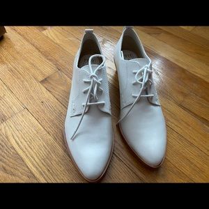 Cream color Oxfords by FRYE